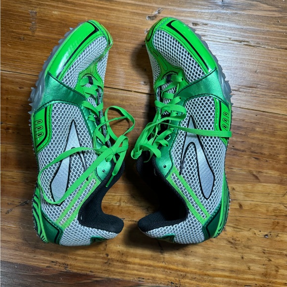Brooks Women's PR MD 54.26 Mid‎ Distance Lime Green Track Running Spikes 9 NWOB - Picture 11 of 11
